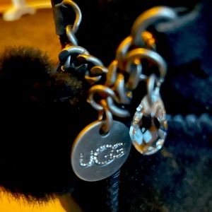 Ugh Classic Short Charm Black WOMENS 7 BNIB